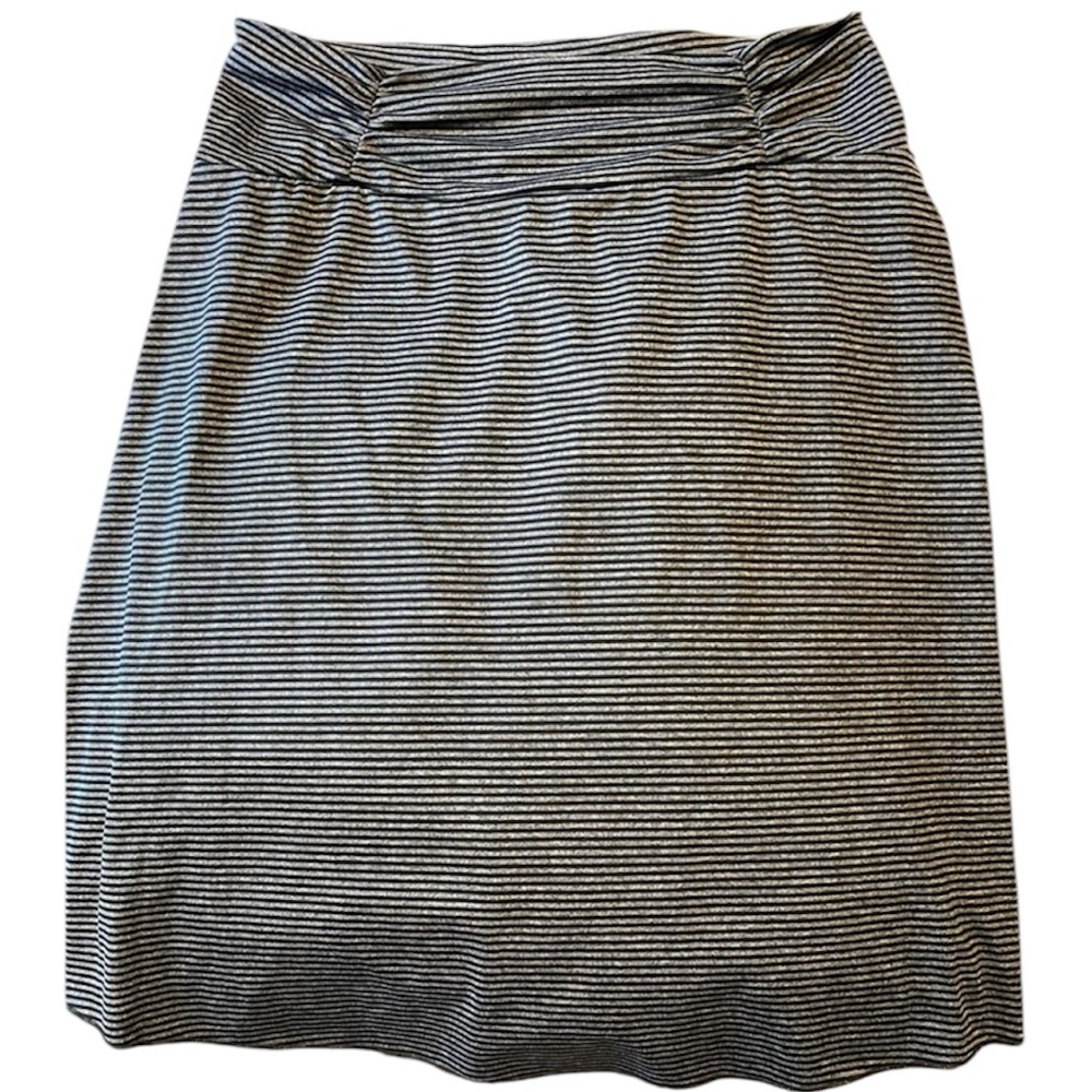 Black & gray striped skirt